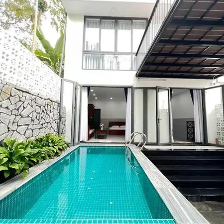 Homestay Luna Mountain & Sea Views!